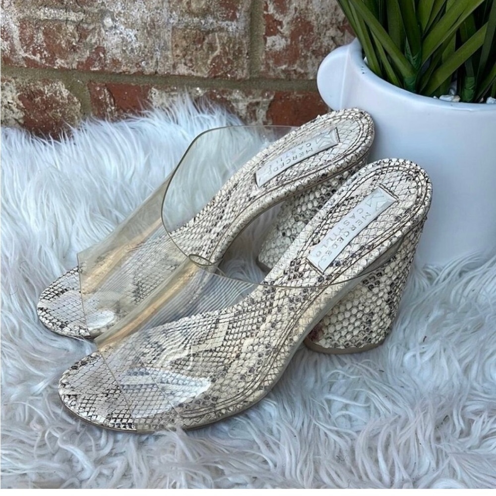 Mercedes Castillo Kuri Snakeskin
Animal Print Espadrilles
PVC - Picture 7 of 9